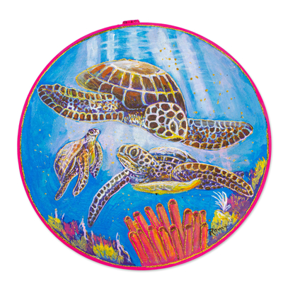 'Swimming Sea Turtles' - Pintura acrílica de tortugas marinas con marco de aro de bordado