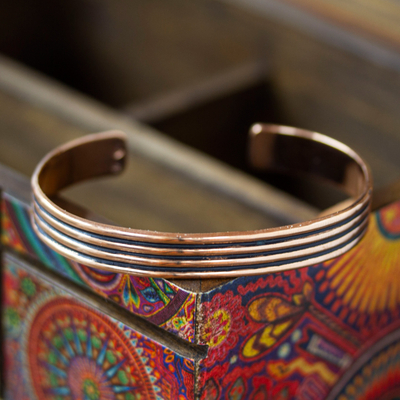 Manschettenarmband aus Kupfer - Kupfer-Manschettenarmband mit Streifen, hergestellt in Mexiko
