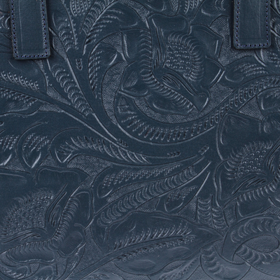 Umhängetasche aus Leder - Mitternachtsblaue, geprägte Umhängetasche mit Reißverschlusstaschen