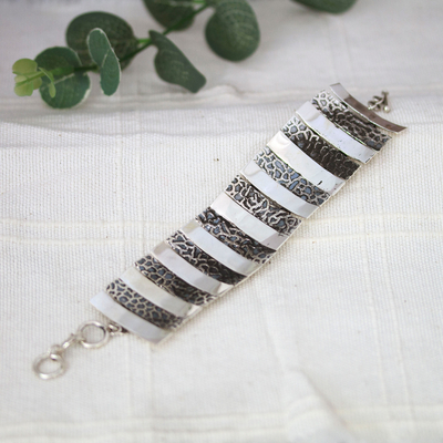 Sterling silver link bracelet, 'Minimalist Wildness' - Polished and Animal Print Patterned Sterling Silver Bracelet