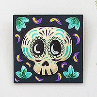 Arte de pared de cerámica, 'Aqua Skull Spring' - Arte floral de pared de cerámica Aqua pintado a mano del Día de los Muertos