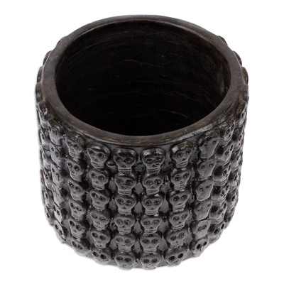 Maceta de cerámica - Maceta de cerámica negra redonda hecha a mano con estampado de calaveras