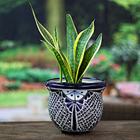 Keramik-Blumentopf „Bewitched Garden“ (groß) - Klassischer Blumentopf aus Indigo-Keramik in Vasenform (groß)