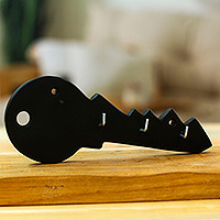 Marble key rack, 'Dark King of Keys' - Minimalist Key-Shaped Hand-Carved Black Marble Key Rack