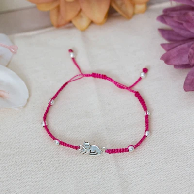 Sterling silver macrame pendant bracelet, 'Enchanting Feline' - Taxco Silver Macrame Station Pendant Bracelet with Cat Motif