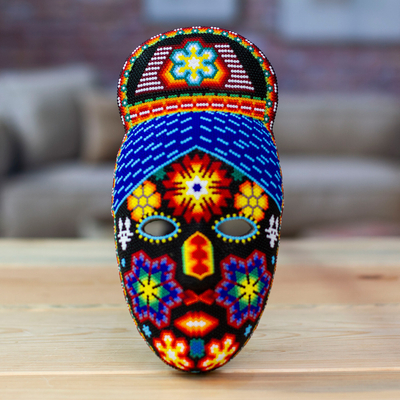 „Jicuri Crown“, Maske - Handgefertigte mexikanische handbestickte Pappmaché-Maske