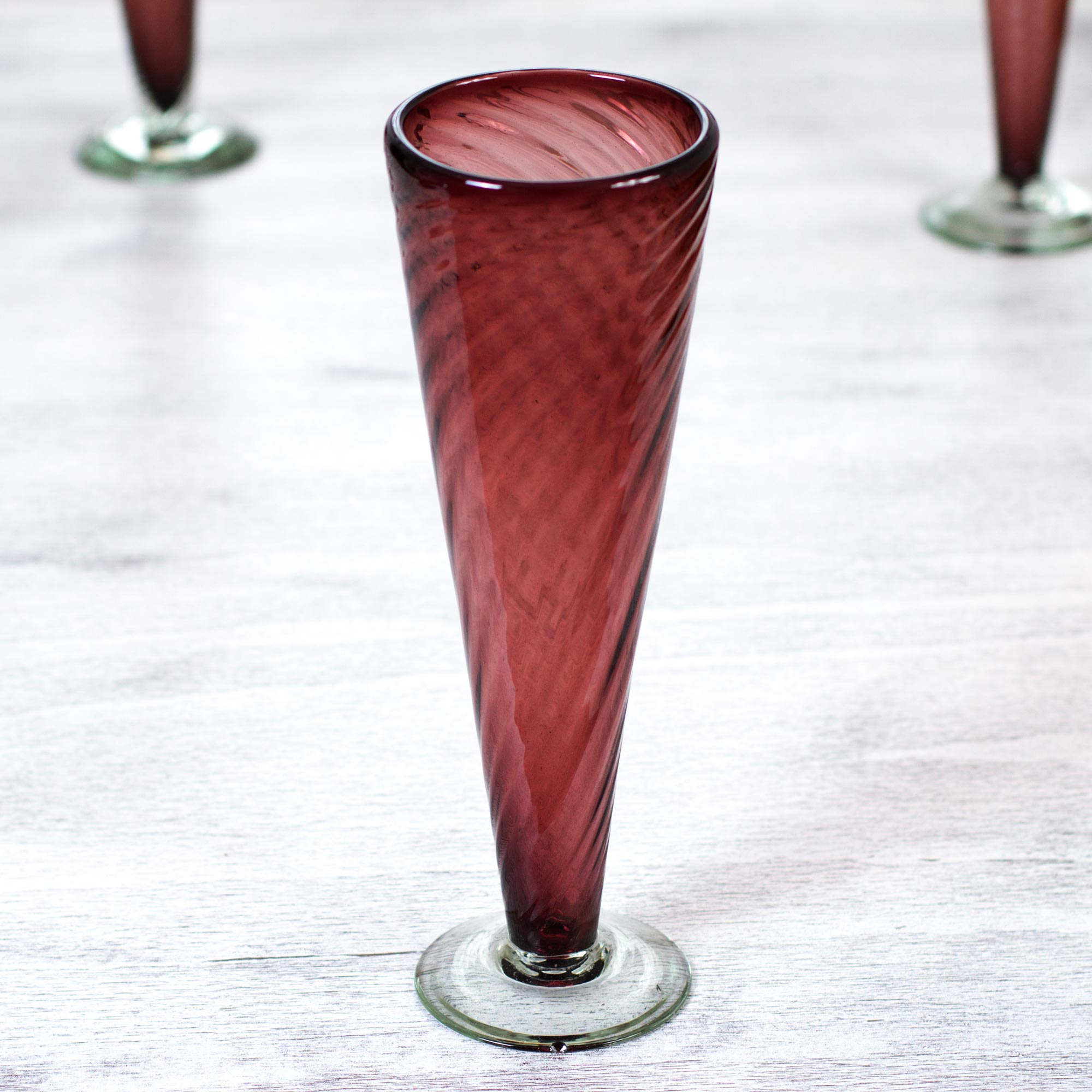 Amethyst Elegance - Purple Handblown Glass Champagne Flutes (Set of 4)