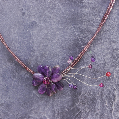 Halsband aus Amethyst und Quarzit - Perlenkette mit Amethystblüten