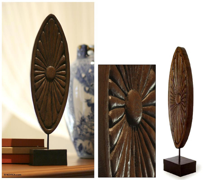 Wood sculpture, 'Oval Daisy' - Wood sculpture