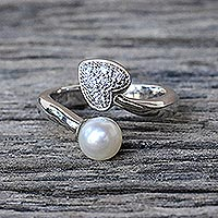 Cultured pearl heart ring, 'Purity of Heart' - Handmade Silver and Cultured Pearl Wrap Ring