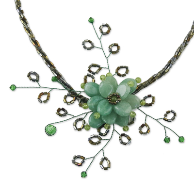 Peridot-Blumen-Halskette - Handgefertigte Quarz-Halskette mit floralen Perlen