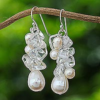 Perlen- und Quarz-Cluster-Ohrringe, „Icicles“ – Perlen- und Quarz-Cluster-Ohrringe