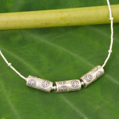 Silberne Halskette mit Anhänger - Perlenkette aus 950er Silber