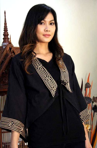 Cotton blouse, 'Thai Deluxe' - Handmade Cotton Blouse