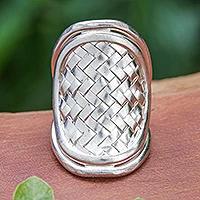 Anillo de cóctel de plata de ley, 'Woven Rapture' - Anillo moderno de banda de plata de ley