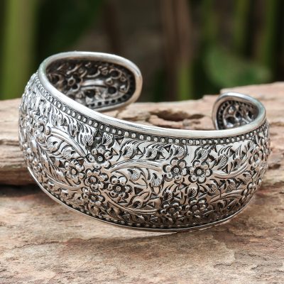 Sterling silver cuff bracelet, 'Sweet Jasmine' - Handmade Floral Sterling Silver Cuff Bracelet from Thailand