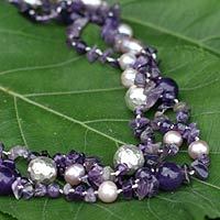 Perlen- und Amethyststrang-Halskette, „Glorious“ – handgefertigte Halskette aus Silber und Amethyst