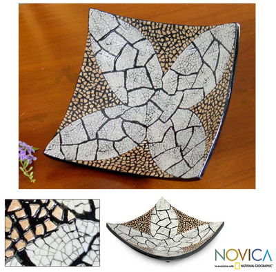 Eggshell mosaic centerpiece, 'White Ixora Flower' - Eggshell mosaic centerpiece