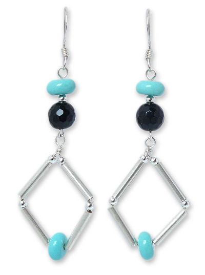 Agate dangle earrings