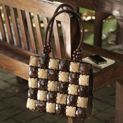 Coconut shell handbag, 'Natural Chic' - Handcrafted Thai Coconut Shell Handbag