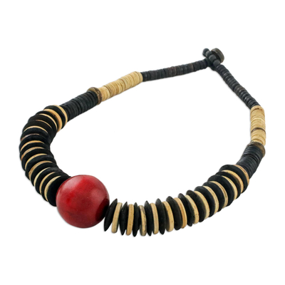 Halskette aus Kokosnussschalen-Perlen - Fair gehandelte Halskette aus Kokosnussschalen und Holzperlen