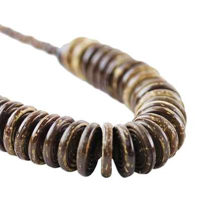 Halskette aus Kokosnussschalen-Perlen - Handgefertigte Perlenkette aus Kokosnussschale