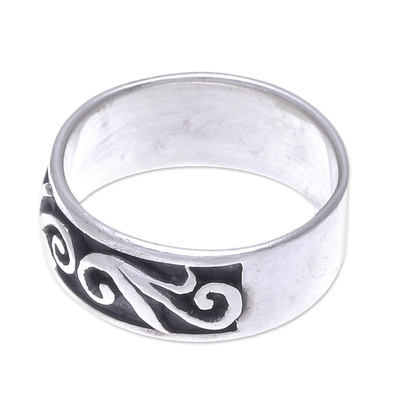 Sterling silver band ring, 'Dreamer' - Hand Made Sterling Silver Ring