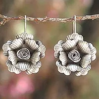 Pendientes flor plata - Pendientes colgantes de plata hechos a mano artesanalmente