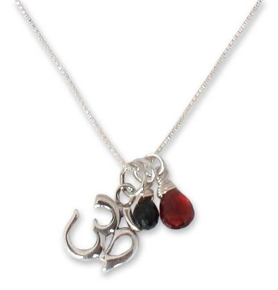 Green Petals 18 NOVICA Onyx .925 Sterling Silver Pendant Necklace