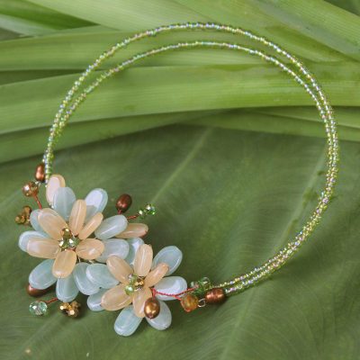 Pearl and quartz choker, 'Ban Chiang Bouquet' - Floral Quartz Choker Necklace