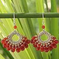 Pendientes colgantes de cornalina, 'Orange Lanna' - Pendientes con cuentas de cornalina hechos a mano en Tailandia