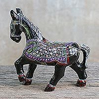 Figura de madera lacada, 'Caballo tailandés rampante' - Figura de madera lacada hecha a mano