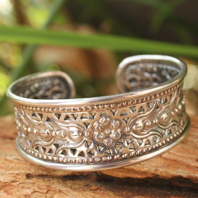 Sterling silver cuff bracelet, 'Lavish Lanna´ - Unique Floral Sterling Silver Cuff Bracelet