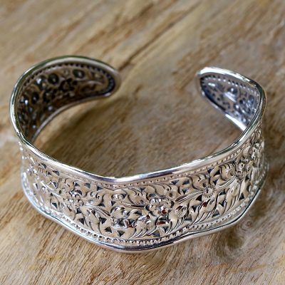 Sterling silver cuff bracelet, 'Mae Ping Garland' - Artisan Crafted Thai Floral Sterling Silver Cuff Bracelet