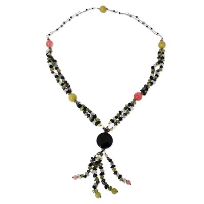 Pearl and agate pendant necklace