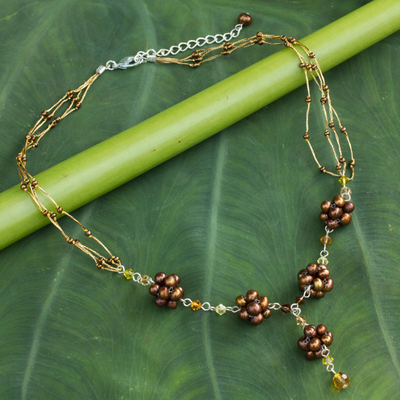 Halskette mit Zuchtperlen und Blumen - Einzigartige florale Y-Halskette aus Thailand