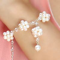 Cultured pearl pendant bracelet, 'Enchanted Bloom' - Unique Pearl Bracelet from Thailand