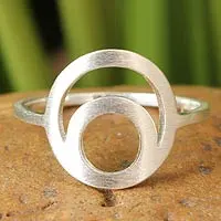 Sterling silver cocktail ring, 'Silver Eclipse' - Thai Fair Trade Hand-Crafted Ring in Sterling Silver