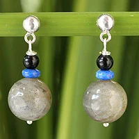 Labradorite and onyx dangle earrings, 'Neptune's Queen' - Labradorite and onyx dangle earrings