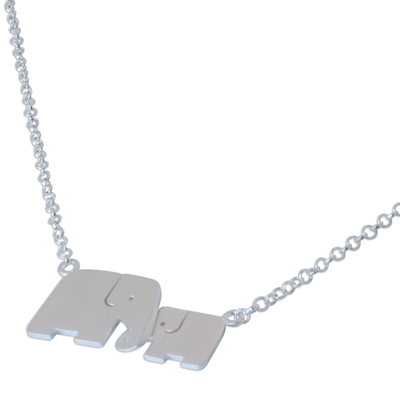 Collar colgante de plata esterlina - Collar con colgante de elefante de plata hecho a mano.