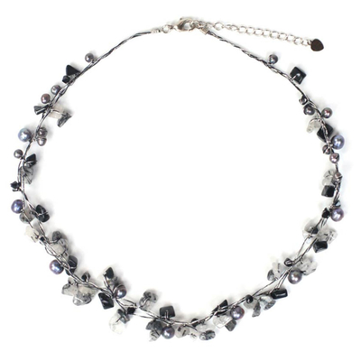 Halskette aus Zuchtperlen und Turmalinquarzperlen - Perlenquarz- und Perlenkette aus Thailand