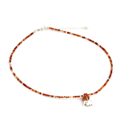 Halskette mit Karneol-Anhänger - Handgefertigte Perlenkette aus Karneol
