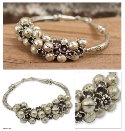 Silver bracelet, 'Karen Melody' - Handcrafted Hill Tribe Fine Silver Beaded Bracelet