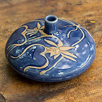 Jarrón de cerámica Celadon, 'Butterfly Orchids' - Jarrón de cerámica Celadon esmaltado azul de Tailandia