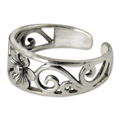 Sterling silver toe ring, 'Blossoming Paths' - Flower Toe Ring in Sterling Silver Thai Artisan Jewelry