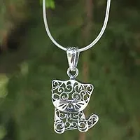 Sterling silver pendant necklace, Filigree Kitten