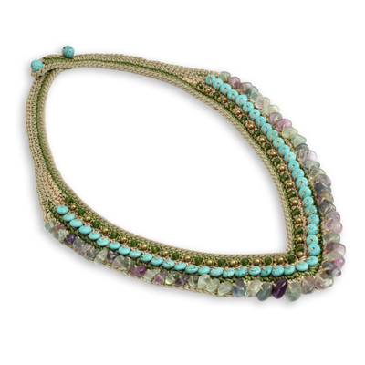 Fluorit-Perlenkette - Gehäkelte Halskette aus Fluorit und Quarz