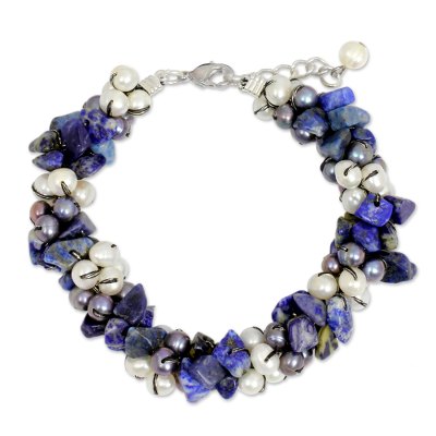 Cultured pearl and lapis lazuli beaded bracelet, 'Gracious Lady' - Handmade Bracelet with Lapis Lazuli and Pearls