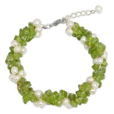 Cultured pearl and peridot beaded bracelet, 'Gracious Lady' - Thai Hand Knotted Pearl and Peridot Beaded Bracelet