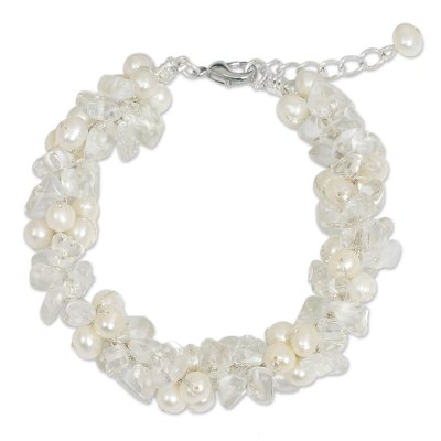 Cultured pearl and quartz beaded bracelet, 'Gracious Lady' - Quartz and White Pearls Handmade Bracelet